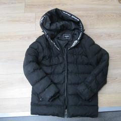 Jakke zwart, som rapportert av IKEA Heerlen ved bruk av iLost