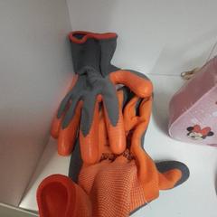 Eskularruak & Laneko eskularruak, gisa salatu by IKEA Utrecht iLost erabiliz