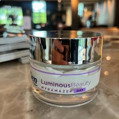 Crème witte dagcrème, a été signalé par Hotel Apeldoorn utilisant iLost