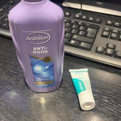 Shampoo & Zahnbürste, gemeldet von Van der Valk Hotel Utrecht über iLost