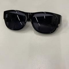 Sunglasses, as reported by IKEA神戸 using iLost