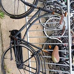 Zwarte opoefiets, a été signalé par Stadswerk072 utilisant iLost