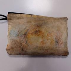 Pouzdro Bruin, jak nahlášeno Vrije Universiteit Amsterdam pomocí iLost