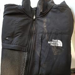 Vest Zwart, como reportado por Zwarte Cross (Gemeentehuis) utilizando o iLost