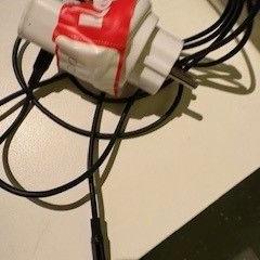 Adaptér, jak nahlášeno Room Mate Bruno pomocí iLost