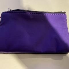 Cartera Op naam van lorenzo rodriguez, segons ha informat Gemeente Amsterdam mitjançant iLost