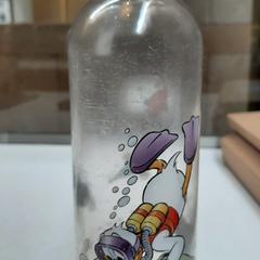 Waterfles, como reportado por Rijksmuseum van Oudheden utilizando o iLost