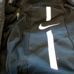 Mochila - zwart, como reportado por Centraal magazijn utilizando o iLost