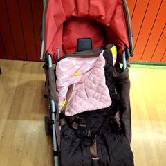 Kinderwagen Marron/rose, gemeldet von IKEA Paris Nord Roissy über iLost