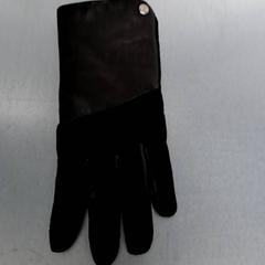 Kesztyű Svart, amint azt Keolis Lund az iLost segítségével jelentette.