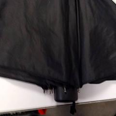 İLost kullanarak Vrije Universiteit Amsterdam tarafından bildirildiği gibi Katlanır şemsiye Zwart