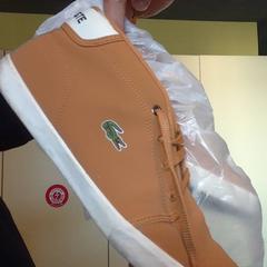 Weste, gemeldet von MEININGER Hotel Lyon Centre Berthelot über iLost