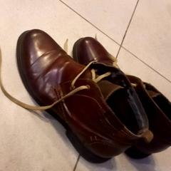 Boots، كما تم الإبلاغ عنه بواسطة Leonardo Royal Hotel Amsterdam عبر iLost