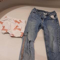 Jeans Zara, ha sido reportado por Van der Valk Hotel Schiphol con iLost