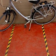 الدراجة Donkergrijs Trek، كما تم الإبلاغ عنه بواسطة Fietsdepot Hasselt عبر iLost