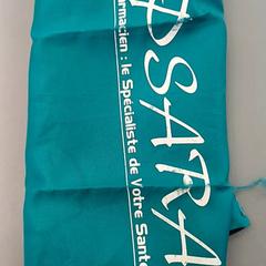 Sac cabas, a été signalé par IKEA Nantes utilisant iLost