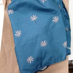 Maillot de bain, a été signalé par Hotel van der Valk Maastricht utilisant iLost