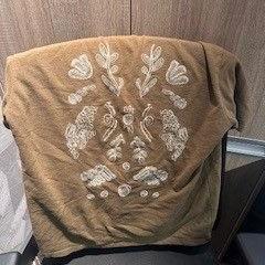 Almohadón, ha sido reportado por Van der Valk Hotel Assen con iLost