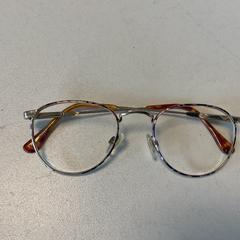 Okulary, zgłoszono przez Breng Arnhem przy użyciu iLost