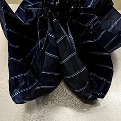 折りたたみ傘 3/12 15:27, ha sido reportado por IKEA Tokyo-Bay con iLost