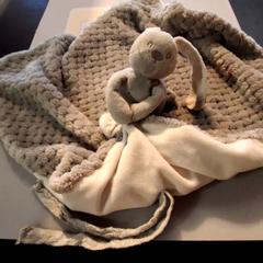 Coperta, come riportato da IKEA Hénin-Beaumont utilizzando iLost