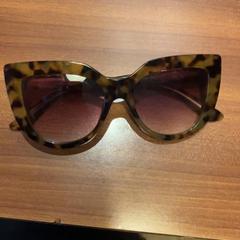 Sonnenbrille Panterprint, gemeldet von Pathé Rembrandt Utrecht über iLost