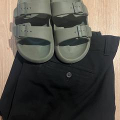 Sandaler & Bukser, som rapportert av Van der Valk Hotel Eindhoven - Best ved bruk av iLost