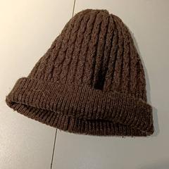 ビーニー Kinder bruin がiLostで IKEA Groningen によって報告されました