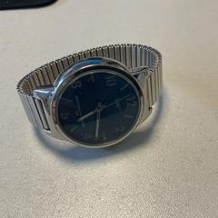 Orologio Blauwe wijzerplaat, come riportato da Breng Arnhem utilizzando iLost