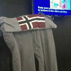 Sweatpants & Tshirt grey, as reported by MEININGER Hotel Vienna Downtown Franz using iLost