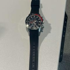 Orologio da polso, come riportato da Gebo Tours utilizzando iLost