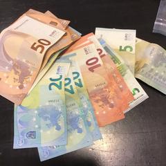 Portefeuille, a été signalé par U-OV Utrecht utilisant iLost