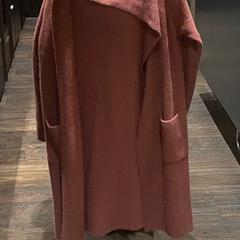 Roze vest lang, as reported by Van der Valk Hotel Veenendaal using iLost