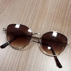 Okulary słoneczne Metaal kunststof, zgłoszono przez Arriva West-Brabant przy użyciu iLost