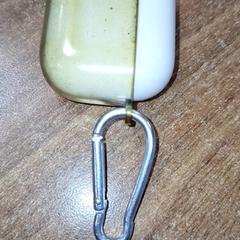 Airpods-hülle, gemeldet von Qbuzz DMG über iLost