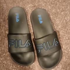 샌들, iLost를 사용하여 Van der Valk Hotel Apeldoorn - De Cantharel에 보고됨