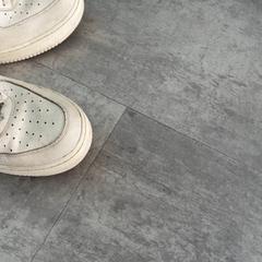 Schuhe, gemeldet von RRReis Arriva Achterhoek-Rivierenland über iLost