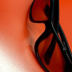 Glasögon, rapporterat av UvA REC med iLost