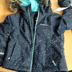 Kleding - Kinderjas - Kerstens, ako bolo nahlásené Centraal magazijn pomocou iLost