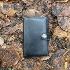 Secrid zwart, gerapporteerd met iLost