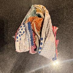 Szal, zgłoszono przez Hotel Van der Valk Harderwijk op de Veluwe przy użyciu iLost