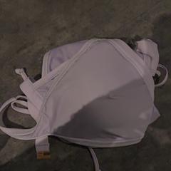 Bikini, amint azt Van der Valk Hotel Haarlem az iLost segítségével jelentette.