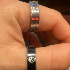 Anillo Black and silver, ha sido reportado por MEININGER Hotel Brussels City Center con iLost