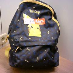 Ryggsäck Pokémon, blauw, geel, rapporterat av Bobbejaanland med iLost