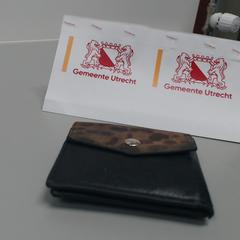 財布 Klein Ikkink がiLostで Gemeente Utrecht によって報告されました