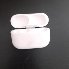 Oortjes case, come riportato da Qbuzz servicepunt  Emmen utilizzando iLost