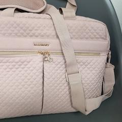 Roze laptoptas, come riportato da Pouw Vervoer utilizzando iLost