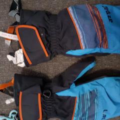 Kleding - handschoenen Van Aken, segundo informou Centraal magazijn usando iLost