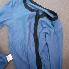 Sweter - blauw, zgłoszono przez Centraal magazijn przy użyciu iLost