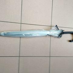 مظلة - Doorzichtig، كما تم الإبلاغ عنه بواسطة Centraal magazijn عبر iLost